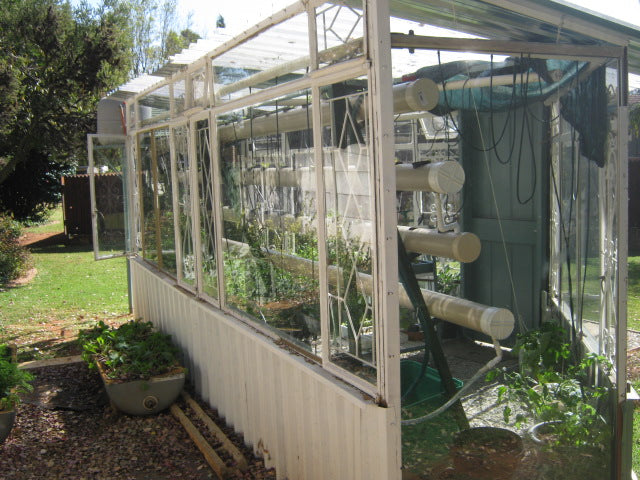 HYDROPONICS GREENHOUSE BUILT FROM SCRAP FOR LESS THAN R5000